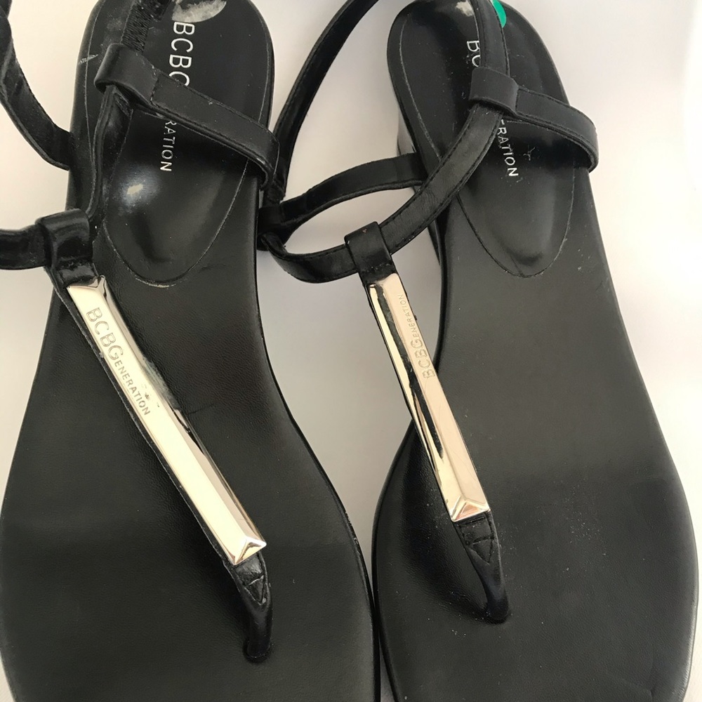 Thong sandals